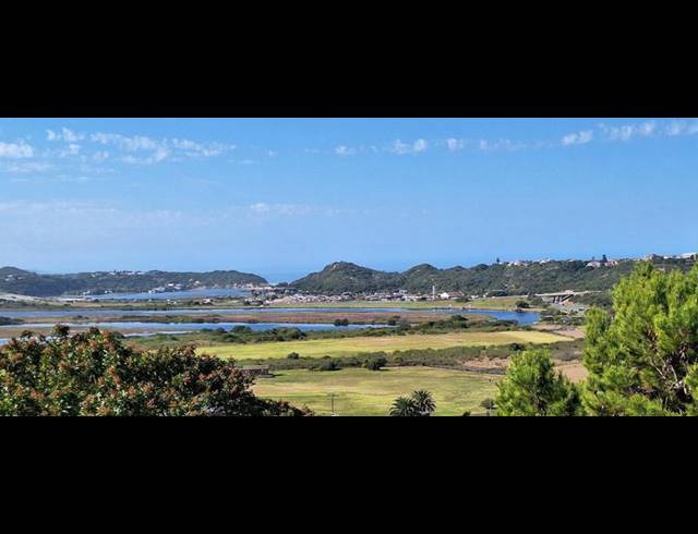 6 BEDROOM HOUSE FOR SALE IN GROOT BRAKRIVIER CENTRAL